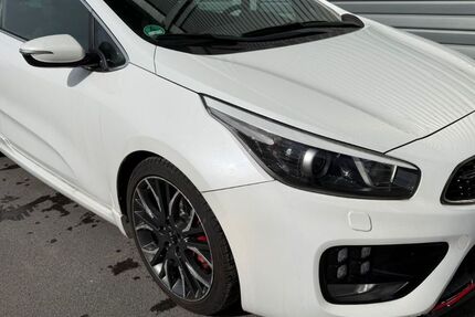 Kia ceed / Ceed 155.975 km 6.400 &euro; wuppertal 42285