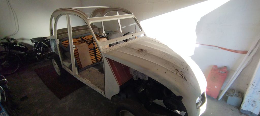 Citroen 2 CV 90.000 km 4.250 &euro; Willich 47877