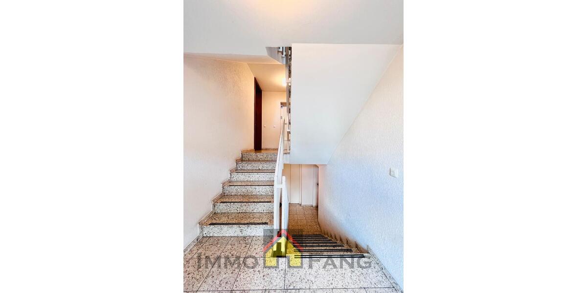 Etagenwohnung Düsseldorf Stadtbezirk 5 - 5 Zimmer, 105 m&sup2;, 1.700&euro; | Angebot:25856206