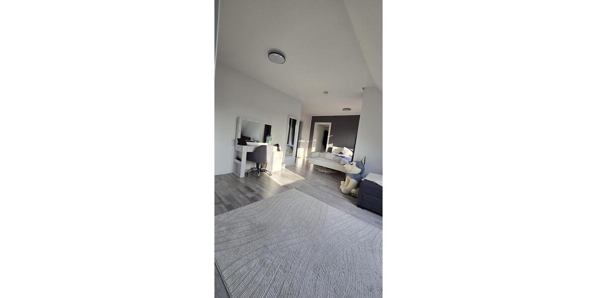 Dachgeschoßwohnung Solingen Ohligs - 2 Zimmer, 57 m&sup2;, 170.000&euro; | Angebot:25642570