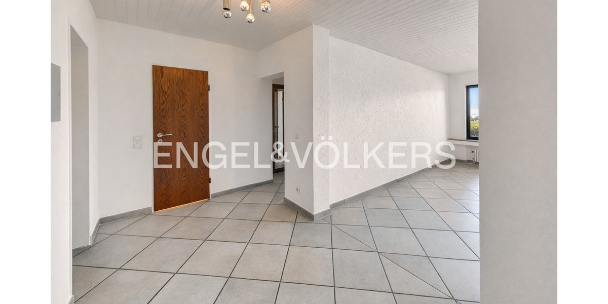 Etagenwohnung Mettmann-Metzkausen Metzkausen - 3 Zimmer, 107 m&sup2;, 260.000&euro; | Angebot:25770622