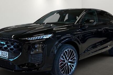 Audi Q3 6.000 km 61.980 &euro; Düsseldorf 40233