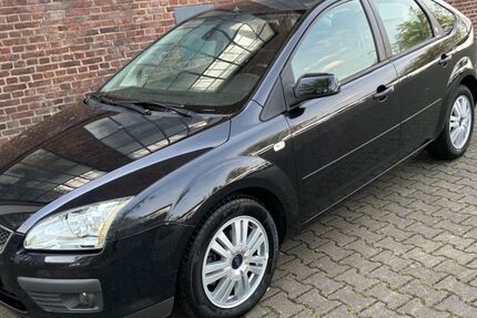 Ford Focus 72.959 km 4.444 &euro; Köln 51069