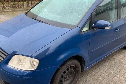 VW Touran 269.282 km 2.200 &euro; Köln 51067