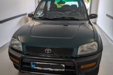 Toyota RAV 4 127.075 km 6.500 &euro; Düsseldorf 40229