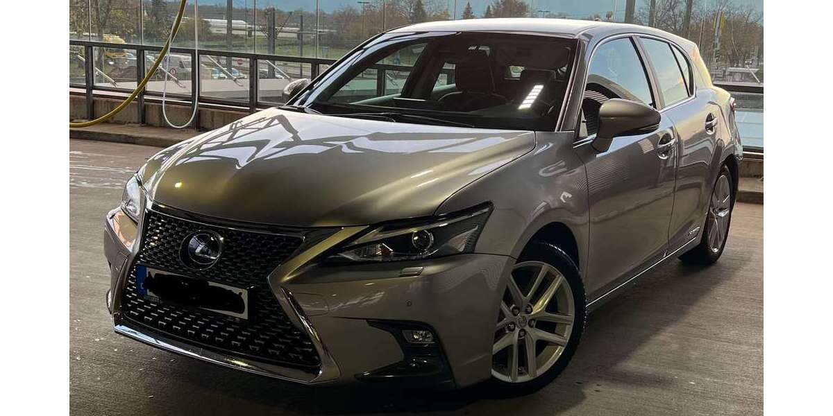 Lexus CT 200h 44.581 km 19.900 &euro; Neuss, Stadt 41469