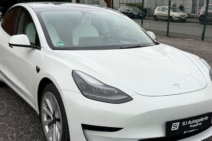 Tesla Model 3 19.000 km 28.950 &euro; Wuppertal 42285