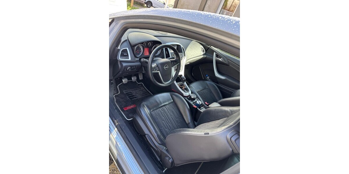 Opel Astra GTC J 245.000 km 4.000 &euro; Wuppertal 42275
