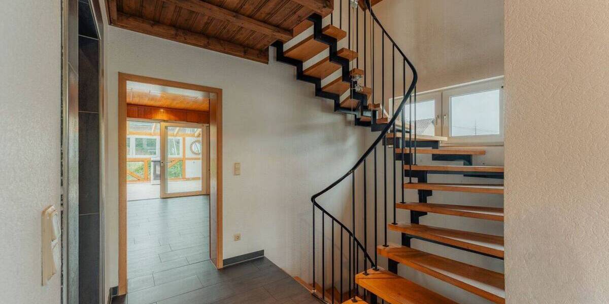 Einfamilienhaus Bergisch Gladbach Herrenstrunden - 8 Zimmer, 193 m&sup2;, 599.000&euro; | Angebot:25686767