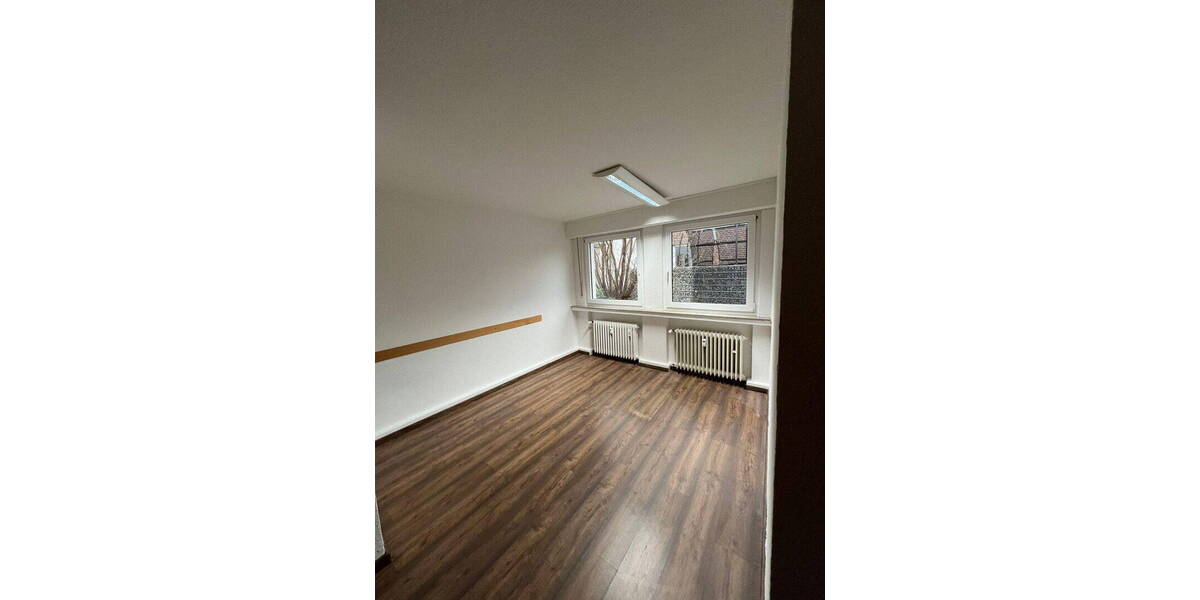 Einfamilienhaus Ratingen Lintorf - 1 Zimmer, 268 m&sup2;, 1.100.000&euro; | Angebot:26137001