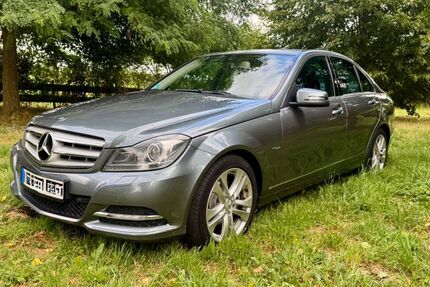 Mercedes-Benz C 250 102.000 km 14.499 &euro; Ratingen 40878