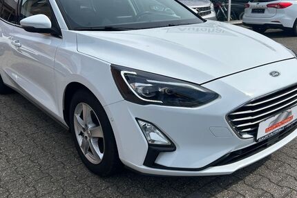 Ford Focus 124.563 km 9.995 &euro; Korschenbroich 41352