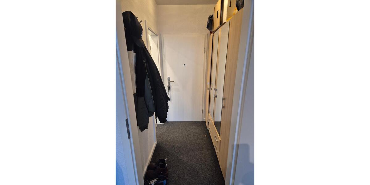 Etagenwohnung Düsseldorf Stadtbezirk 9 - 1 Zimmer, 36 m&sup2;, 700&euro; | Angebot:25239867