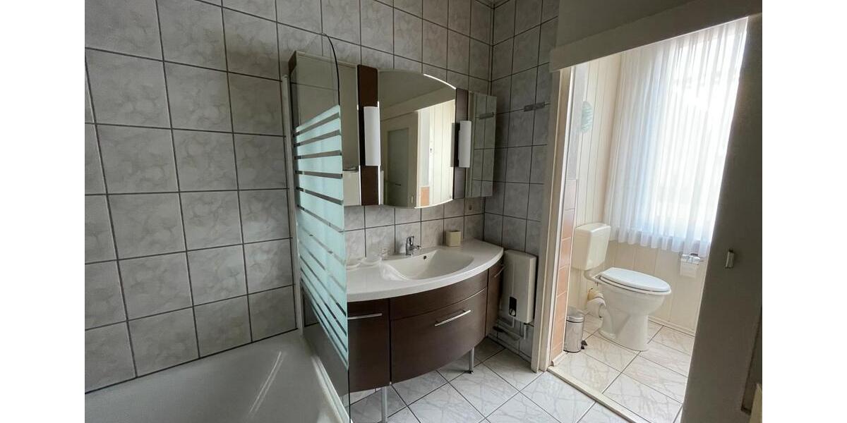 Etagenwohnung Wuppertal Gemarkung Langerfeld - 2 Zimmer, 75 m&sup2;, 600&euro; | Angebot:25972392