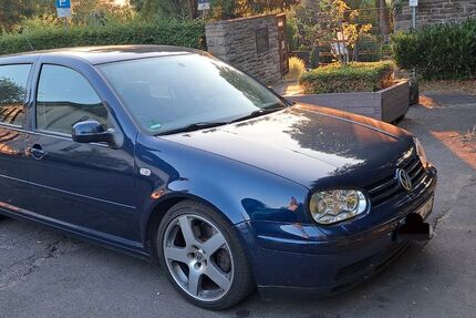 VW Golf 201.000 km 7.900 &euro; Leverkusen 51379