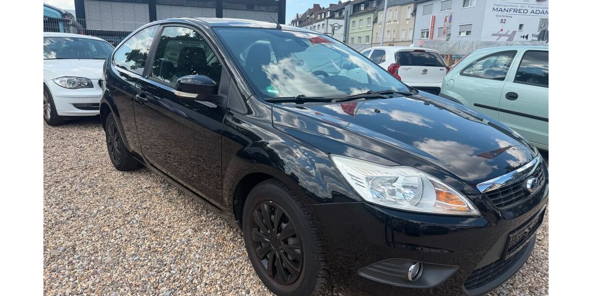 Ford Focus 134.700 km 3.750 &euro; Leverkusen 51371