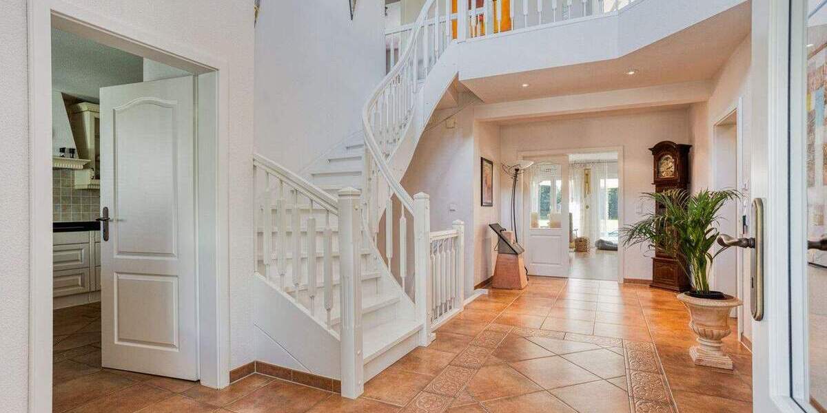 Einfamilienhaus Meerbusch Büderich - 6 Zimmer, 274 m&sup2;, 2.350.000&euro; | Angebot:25687681