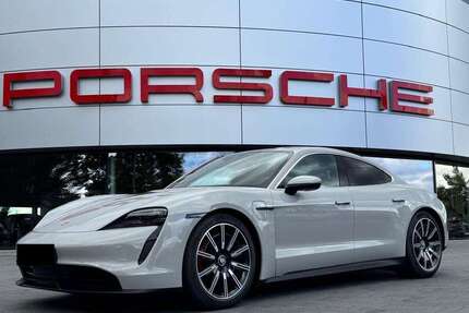 Porsche Taycan 118.200 km 53.900 &euro; Düsseldorf, Stadt 40547