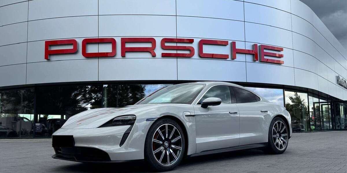 Porsche Taycan 118.200 km 53.900 &euro; Düsseldorf, Stadt 40547