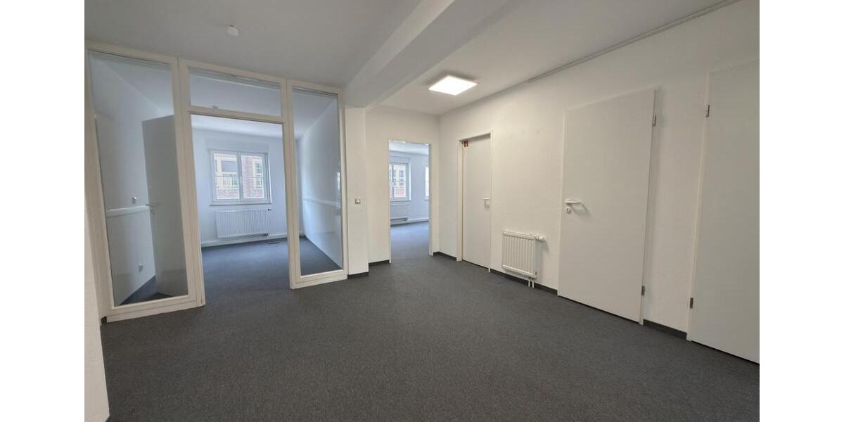 Gewerbeobjekt Düsseldorf - 3.757&euro; | Angebot:25896584