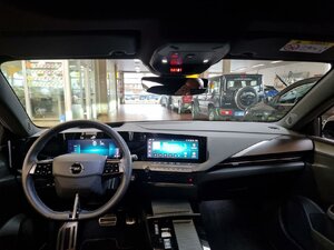 Opel Astra Ultimate Plug-in-Hybrid Navi Head Up 24.396 km 22.490 &euro; HAAN 42781