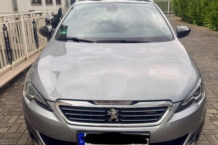 Peugeot 308 120.000 km 7.500 &euro; Köln 51067