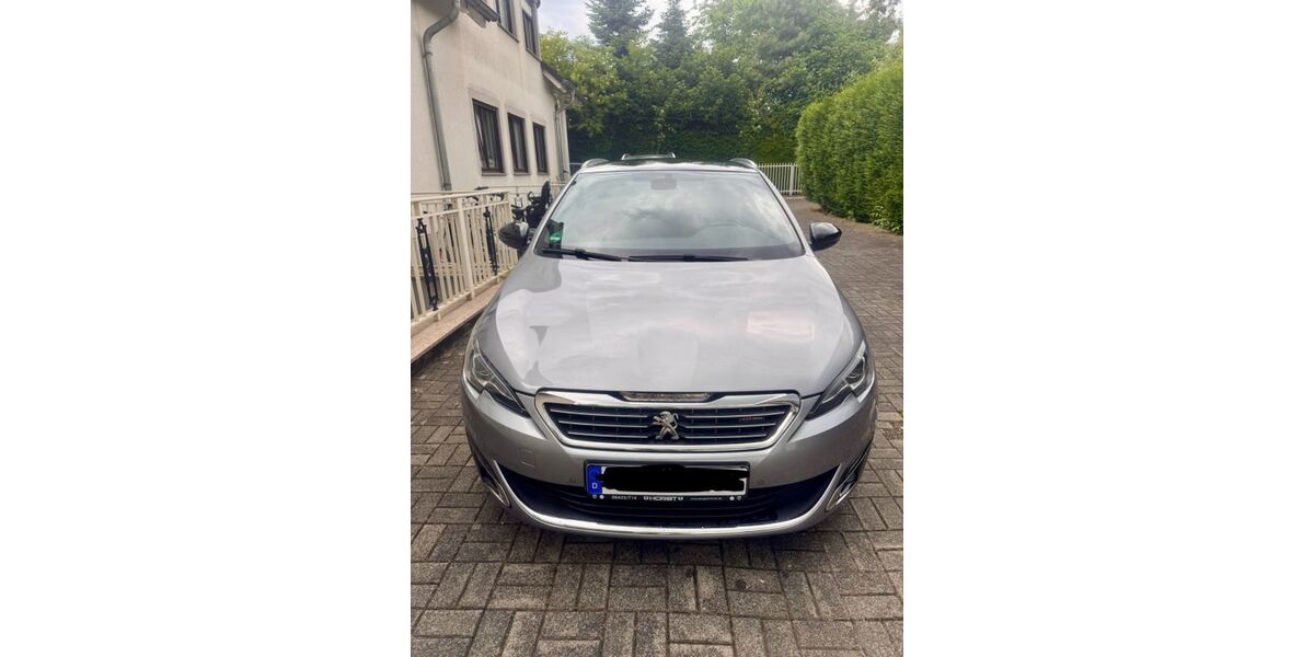 Peugeot 308 120.000 km 7.500 &euro; Köln 51067