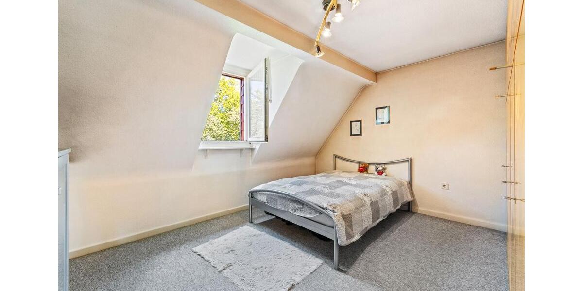 Einfamilienhaus Köln Kalk - 6 Zimmer, 160 m&sup2;, 599.000&euro; | Angebot:26223472