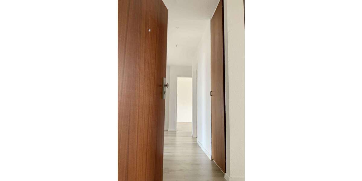 Etagenwohnung Düsseldorf Bilk - 3 Zimmer, 71 m&sup2;, 943&euro; | Angebot:26273332