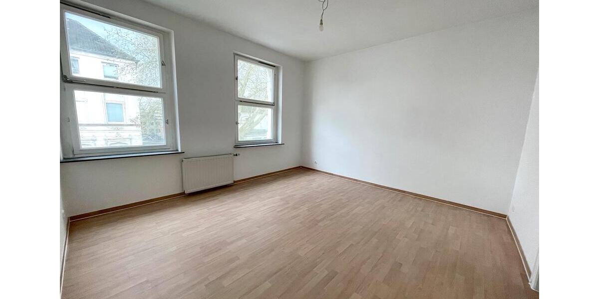 Etagenwohnung Mülheim an der Ruhr - 3 Zimmer, 100 m&sup2;, 1.300&euro; | Angebot:25990093