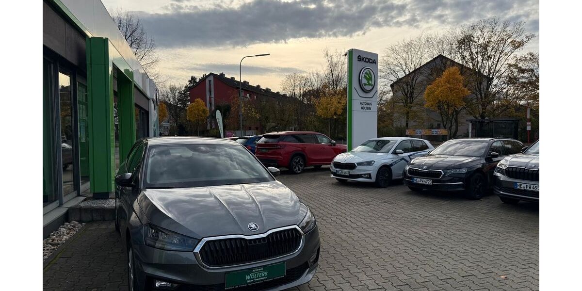 Skoda Fabia 4.000 km 21.490 &euro; Neuss 41462