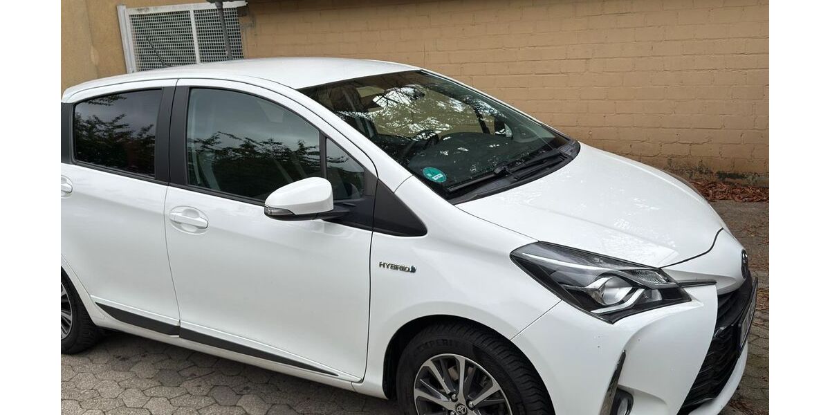 Toyota Yaris 50.000 km 14.200 &euro; Düsseldorf 40476