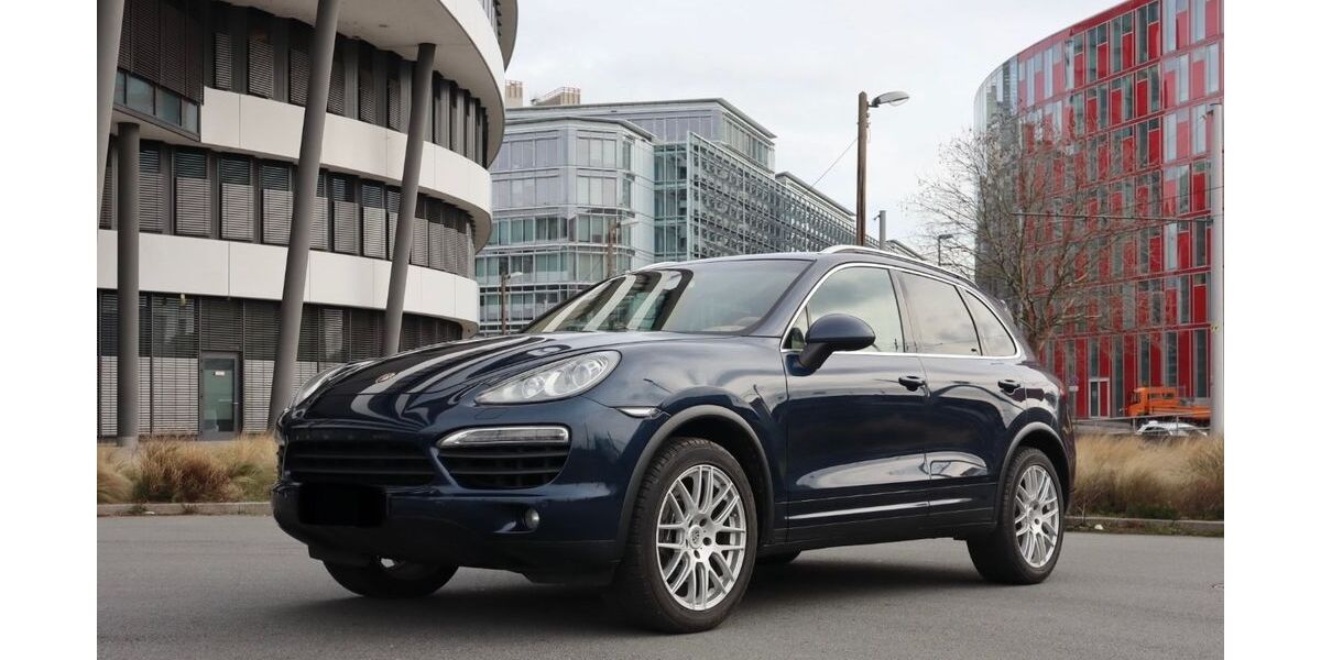 Porsche Cayenne 149.000 km 21.000 &euro; Düsseldorf 40221