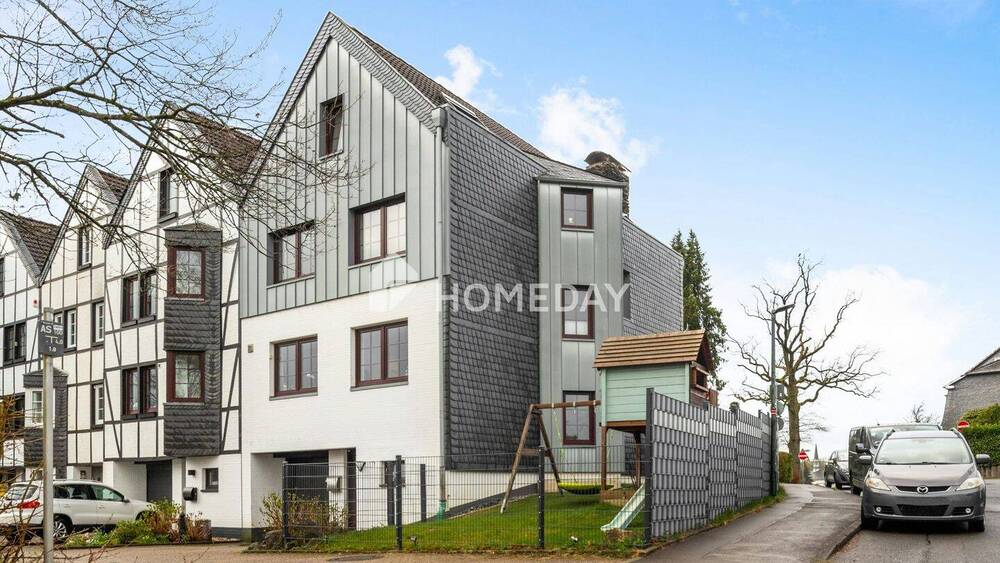 Reihenendhaus Hückeswagen Innenstadt - 8 Zimmer, 170 m&sup2;, 535.000&euro; | Angebot:26189383