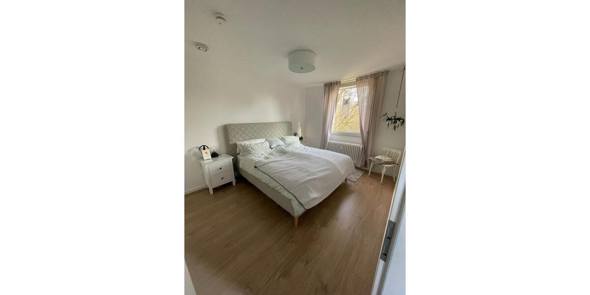 Dachgeschoßwohnung Wuppertal Gemarkung Vohwinkel - 4 Zimmer, 96 m&sup2;, 275.000&euro; | Angebot:26224710