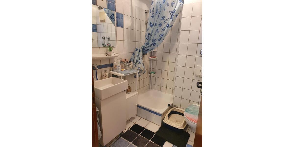 Dachgeschoßwohnung Düsseldorf Stadtbezirk 8 - 2 Zimmer, 42 m&sup2;, 580&euro; | Angebot:26020395