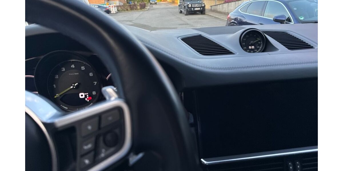 Porsche Cayenne 75.000 km 64.900 &euro; Haan 42781