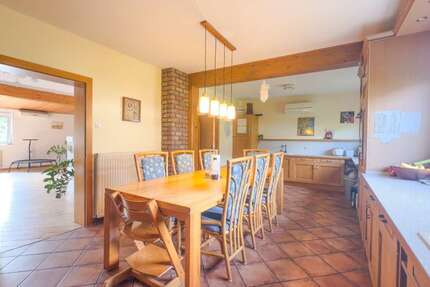 Haus Düsseldorf Stadtbezirk 8 - 12 Zimmer, 226 m&sup2;, 775.000&euro; | Angebot:22652412