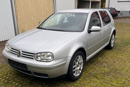 VW Golf 178.000 km 1.800 &euro; Solingen 42719