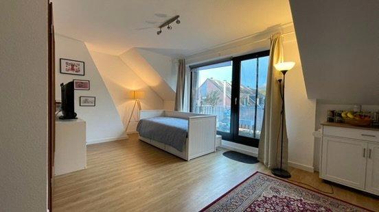 Dachgeschoßwohnung Düsseldorf Stadtbezirk 8 - 2 Zimmer, 50 m&sup2;, 700&euro; | Angebot:26024003
