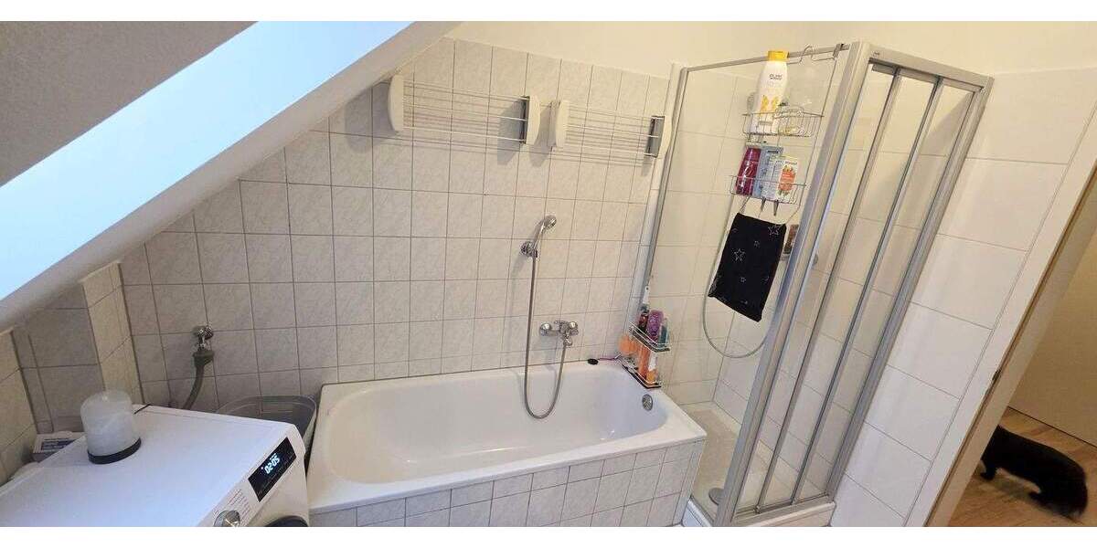 Etagenwohnung Wuppertal Ronsdorf - 3 Zimmer, 95 m&sup2;, 700&euro; | Angebot:25898726