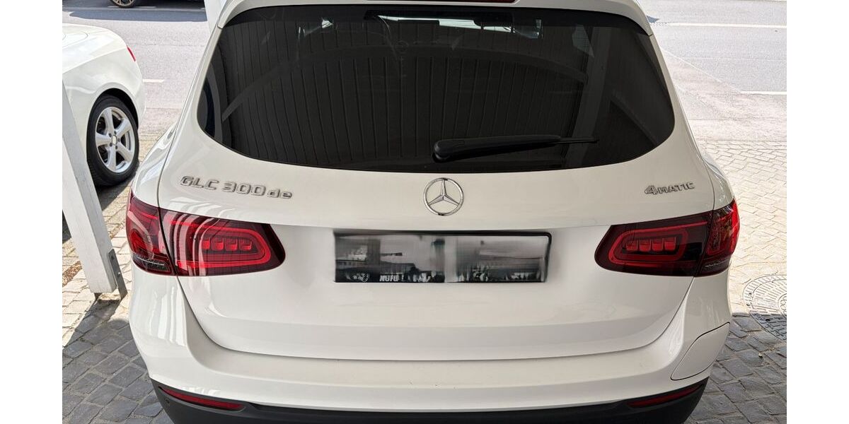 Mercedes-Benz GLC 300 125.000 km 32.400 &euro; Langenfeld 40764