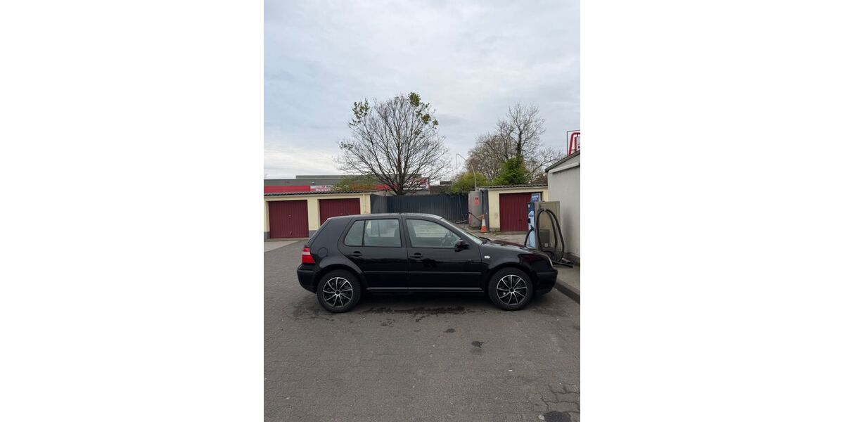 VW Golf 293.000 km 2.000 &euro; Köln 50674