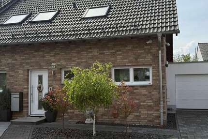 Haus Langenfeld - 5 Zimmer, 160 m&sup2;, 890.000&euro; | Angebot:26216443