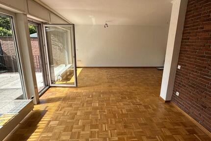 Haus Meerbusch Kierst - 5.5 Zimmer, 135 m&sup2;, 1.749&euro; | Angebot:26020623