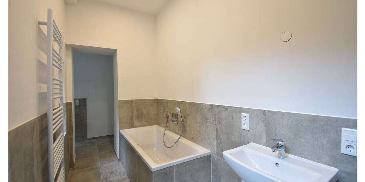 Etagenwohnung Düsseldorf Heerdt - 2 Zimmer, 75 m&sup2;, 1.350&euro; | Angebot:22639209