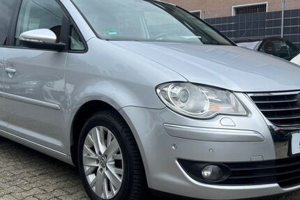 VW Touran 167.000 km 5.490 &euro; Köln 50858