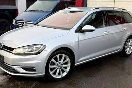 VW Golf 175.000 km 12.480 &euro; Solingen 42659