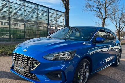 Ford Focus 39.889 km 16.950 &euro; Korschenbroich 41352