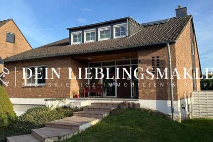 Haus Korschenbroich - 8 Zimmer, 275 m&sup2;, 699.000&euro; | Angebot:24464582